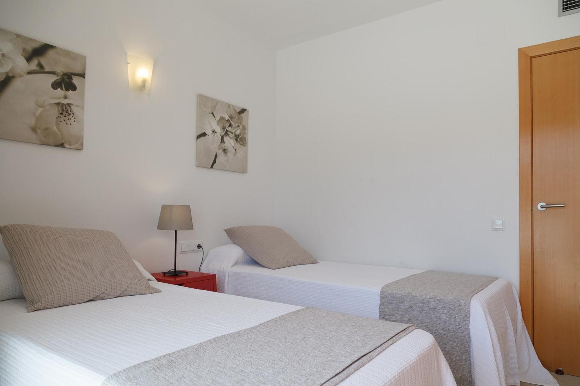 Uhc Spa Aqquaria Family Complex Salou Oda fotoğraf
